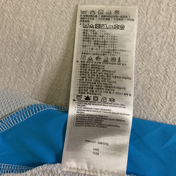 Kids Nike Dri-Fit T-shirt in Size Small NWT - Picture 8 of 12